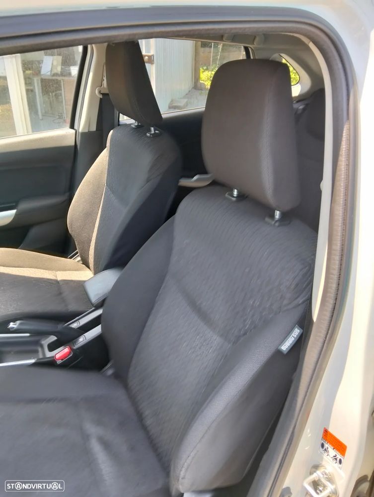 Suzuki Baleno 1.0 T GLX - 14