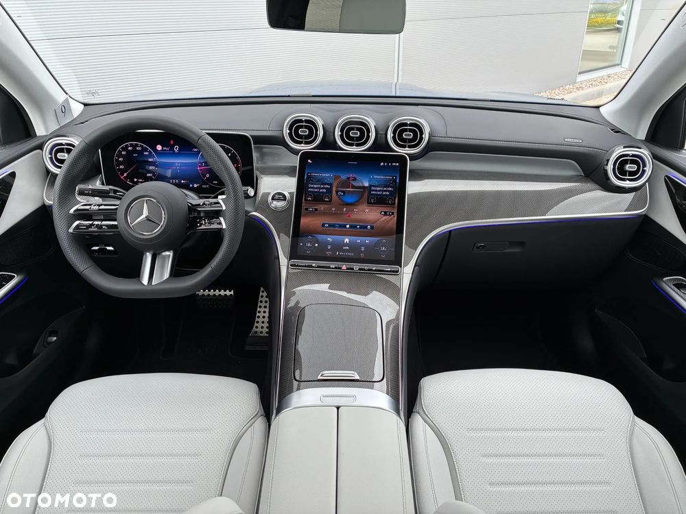 Mercedes-Benz GLC 220 d mHEV 4-Matic AMG Line - 4