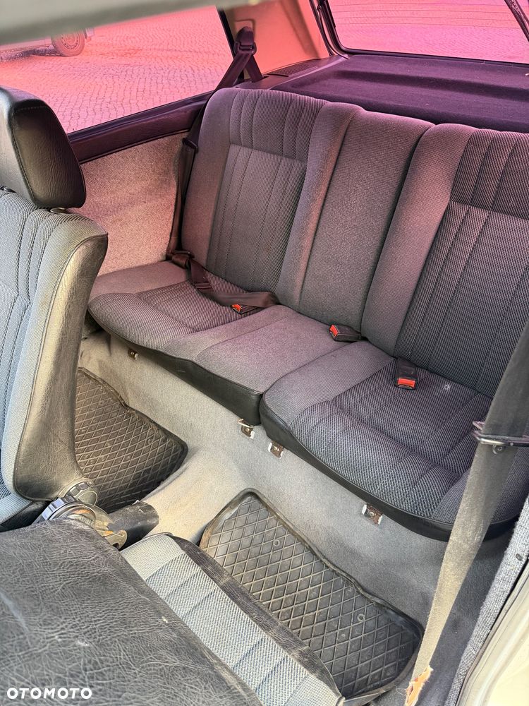 Volkswagen Golf 1.3 - 27
