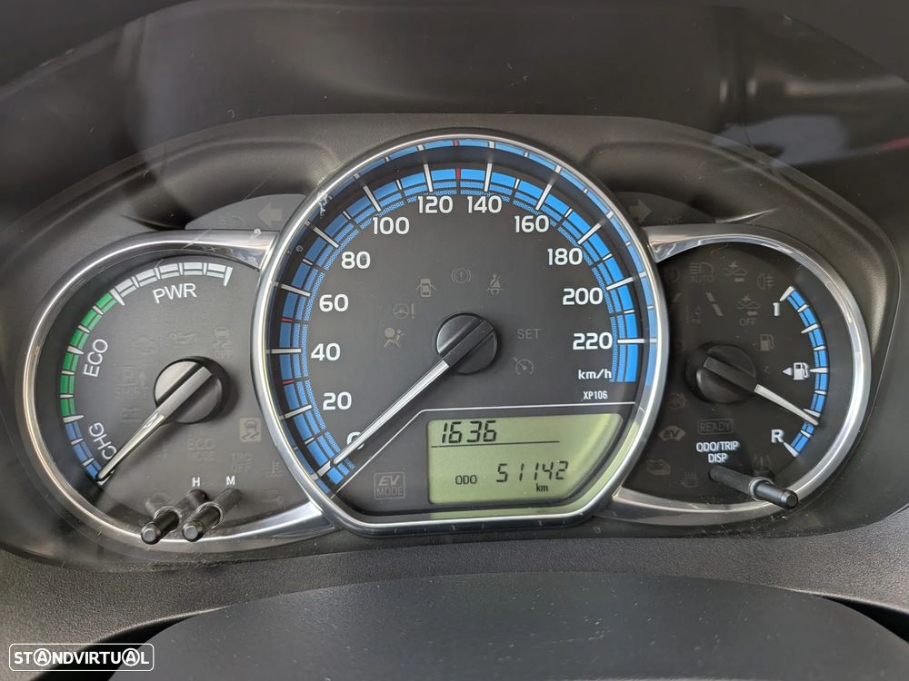 Toyota Yaris 1.5 HSD Comfort - 11