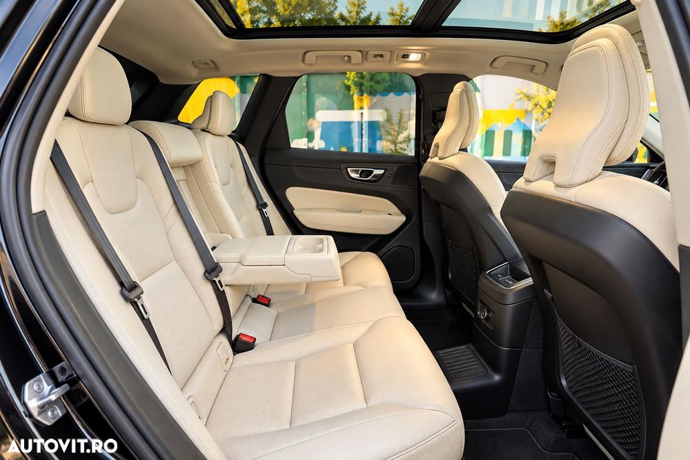 Volvo XC 60 T8 Twin Engine AWD Inscription - 5