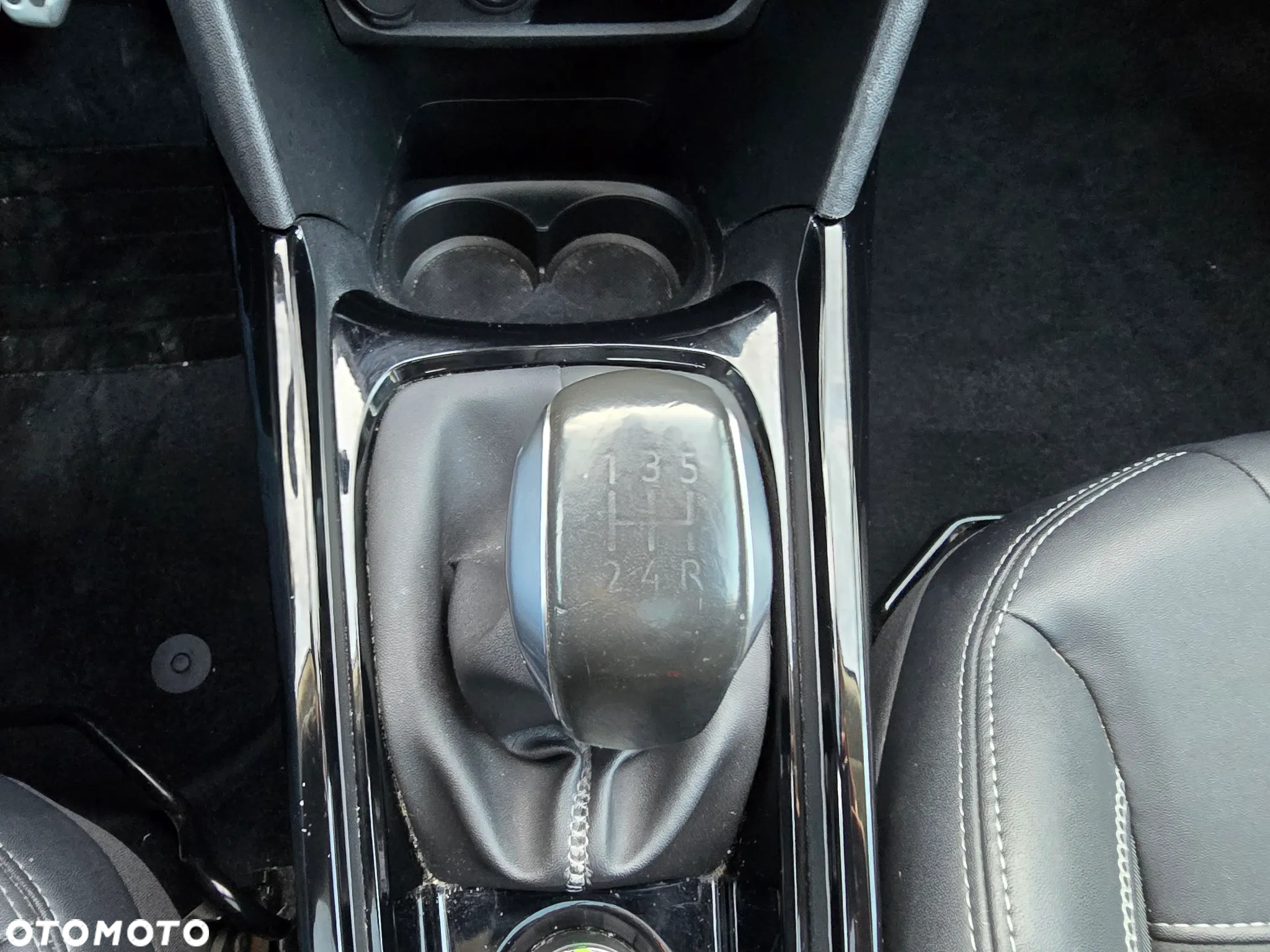 Peugeot 2008 - 34