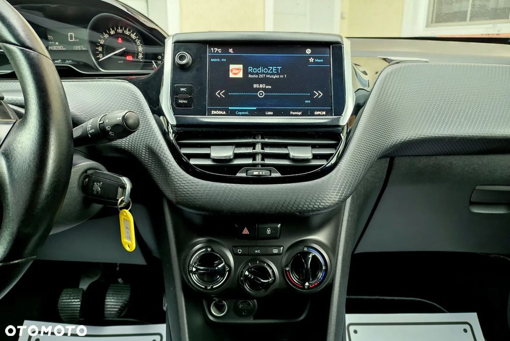 Peugeot 208 PureTech 82 Start & Stop Style - 14