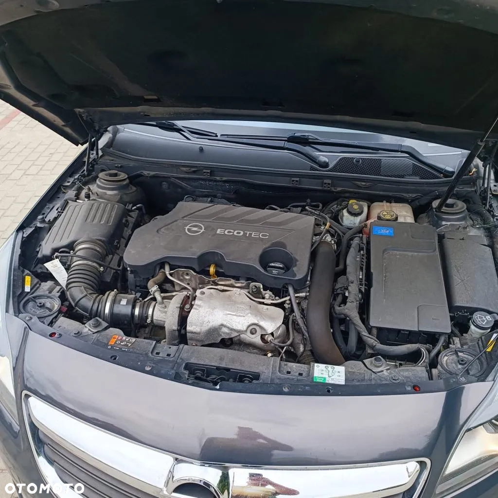 Opel Insignia - 15