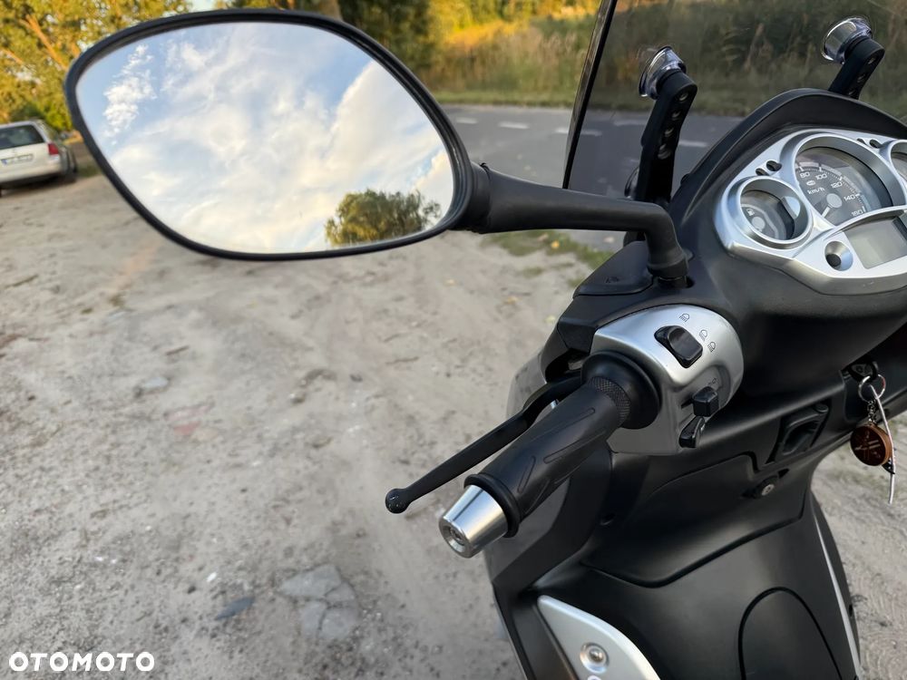 Yamaha X-max - 8