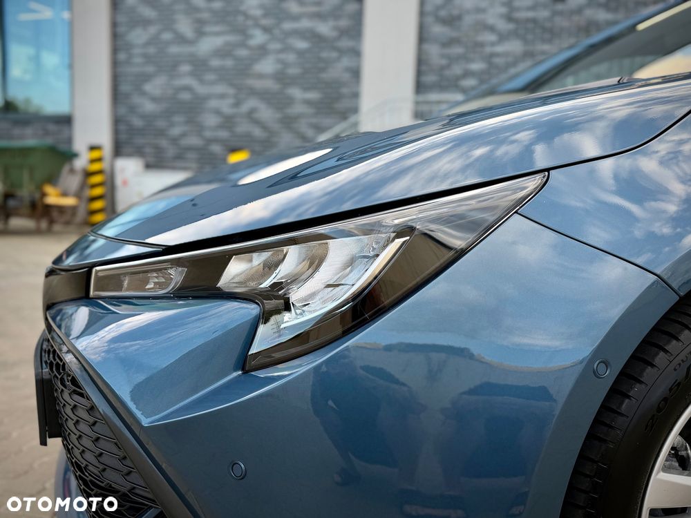 Toyota Corolla 1.8 Hybrid Comfort - 17