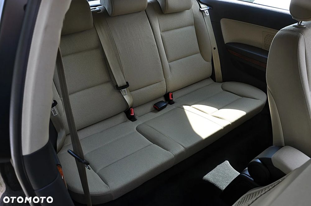 Audi A3 3-drzwiowe 1.6 Attraction - 26