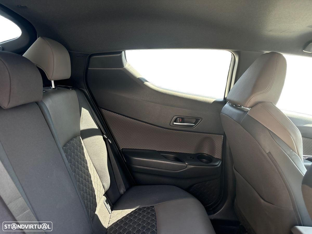 Toyota C-HR 1.8 Hybrid Exclusive - 12