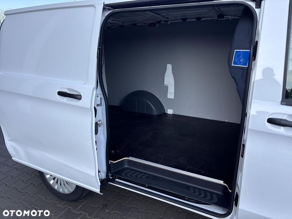 Mercedes-Benz Vito - 17