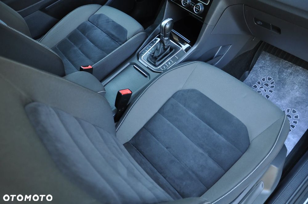 Volkswagen Golf 1.4 TSI BMT Highline DSG - 24
