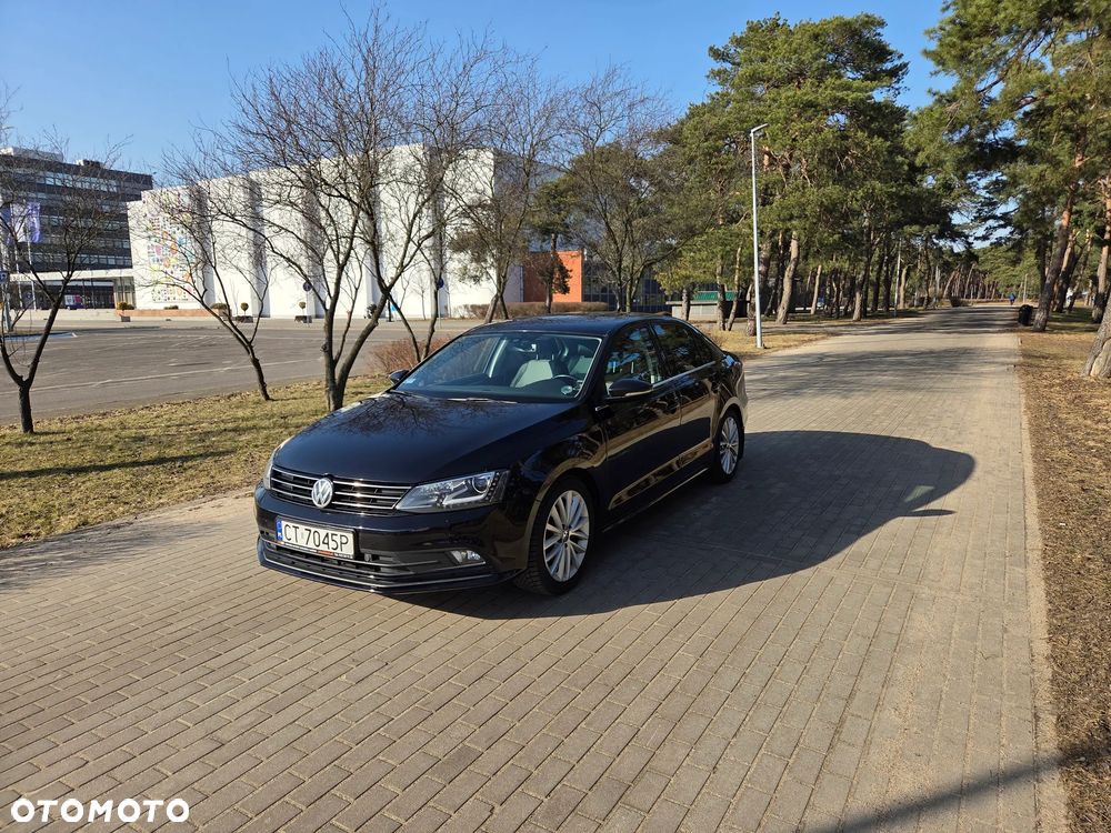 Volkswagen Jetta 2.0 TDI DPF BMT Highline DSG - 9