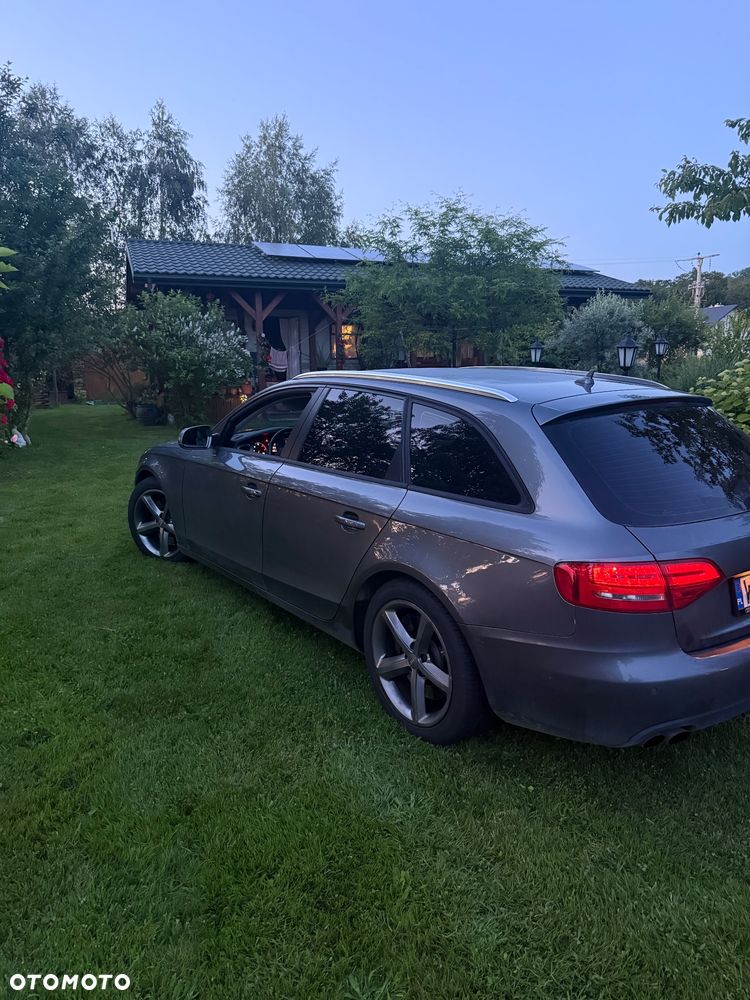 Audi A4 Avant 2.0 TDI Quattro - 8