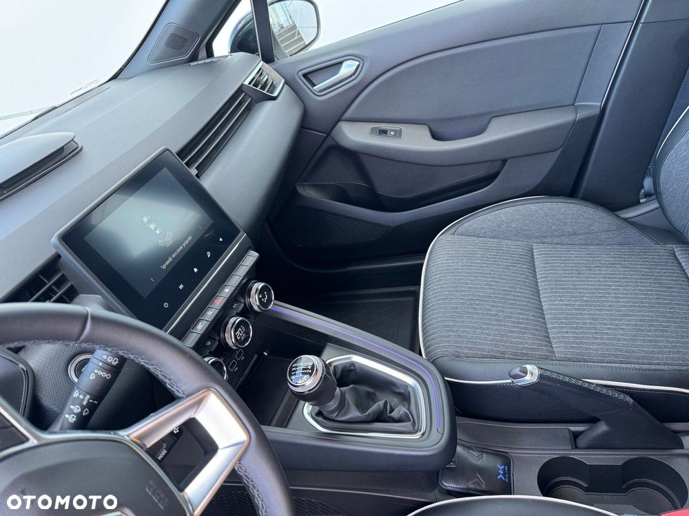 Renault Clio - 30