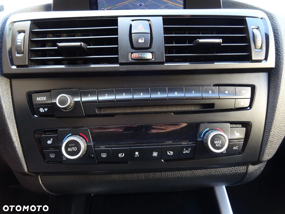 BMW Seria 1 116i Urban Line - 11