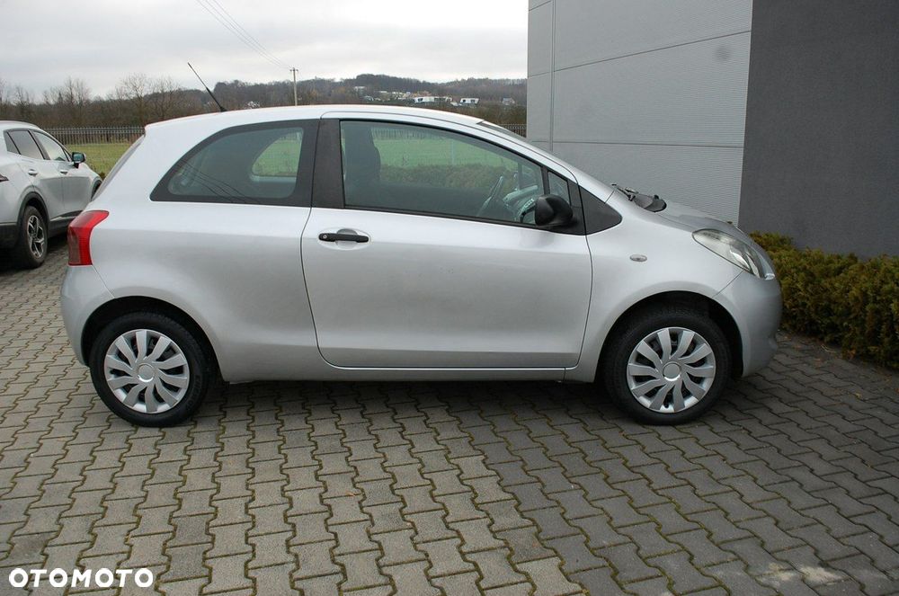 Toyota Yaris - 18