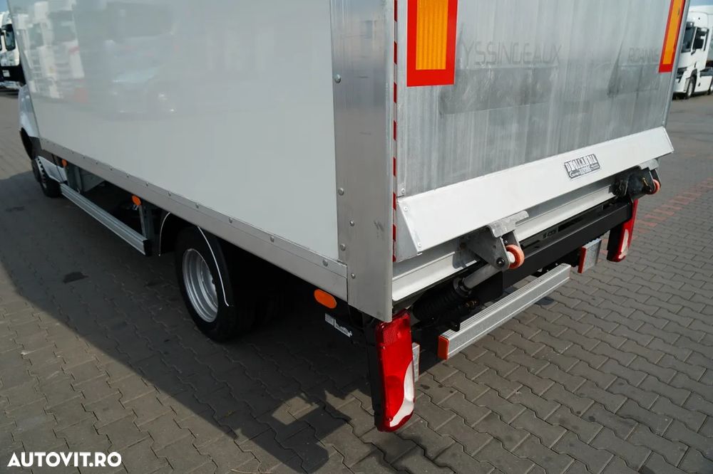 Mercedes-Benz SPRINTER 315 CDI / CONTAINER 4.4 M / 750 KG LIFT / TWIN / IMPORTAT - 14