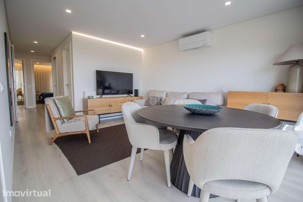 T2 de Luxo na Primeira Linha de Mar em Buarcos - Grande imagem: 2/28
