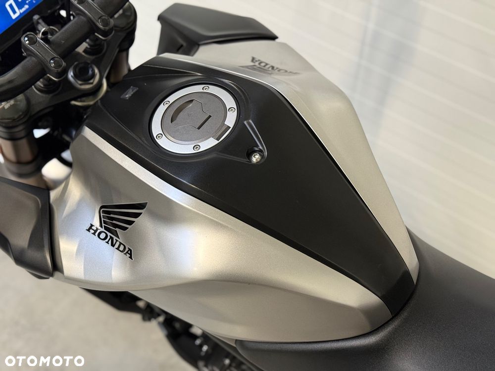 Honda CB - 27