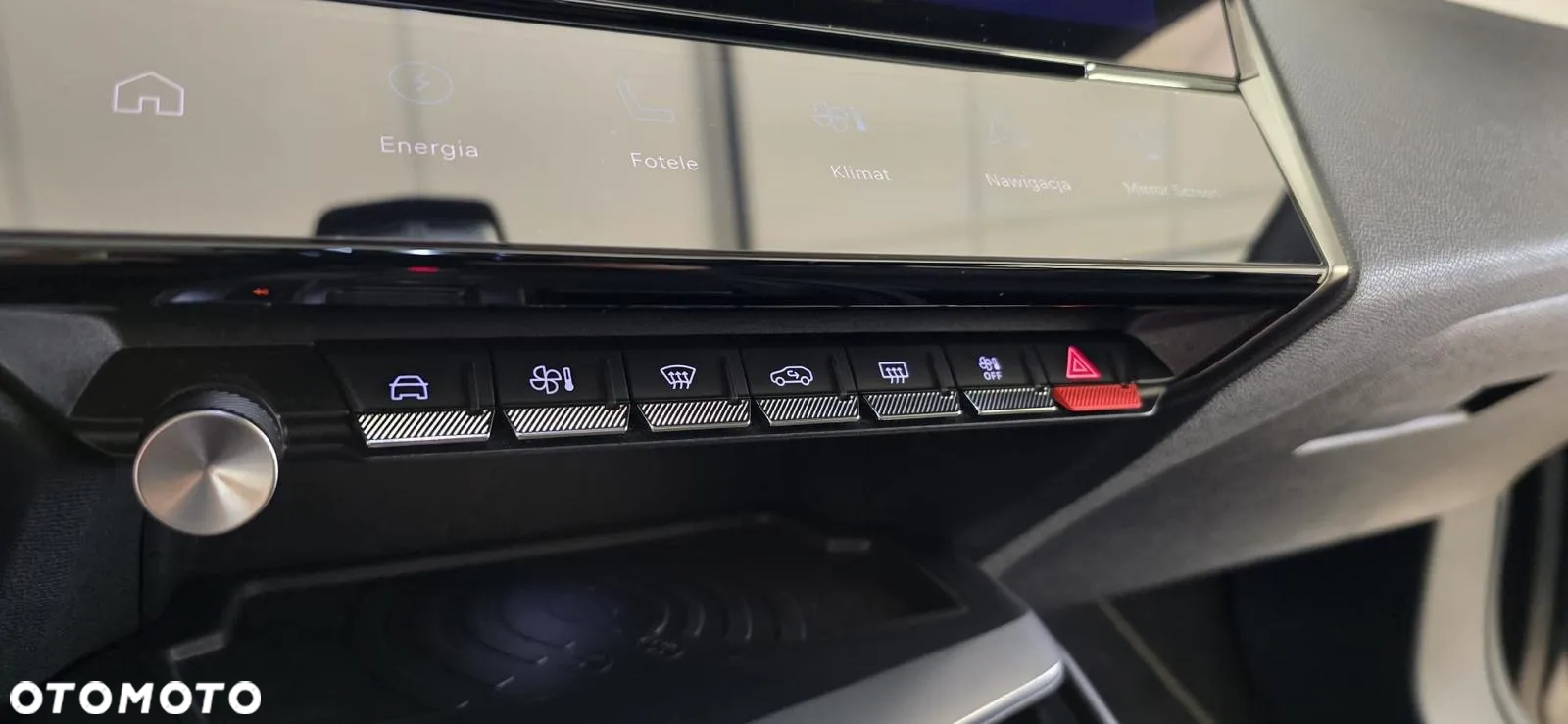 Peugeot 408 1.6 Plug-In Hybrid 225 GT EAT8 - 13