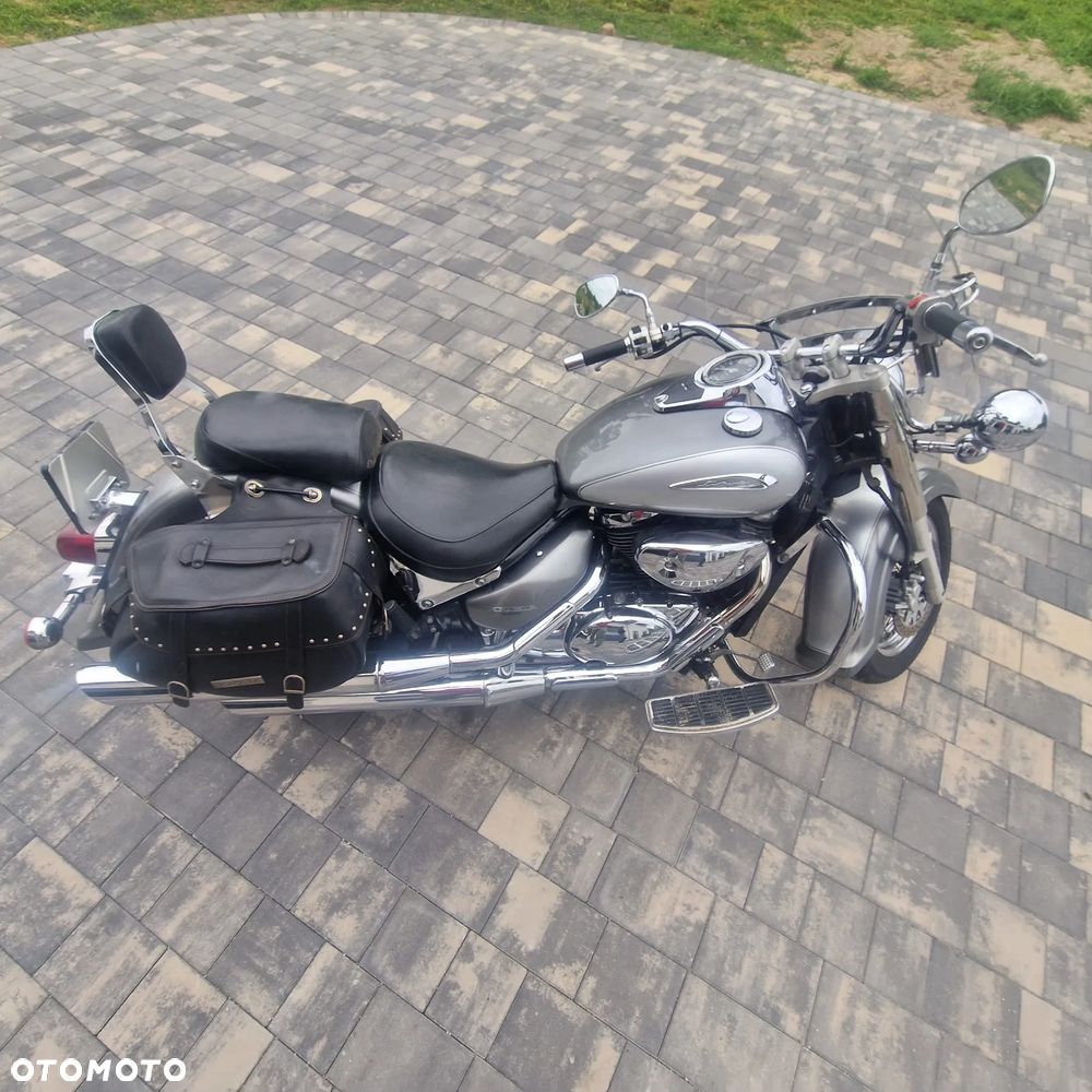 Suzuki Intruder - 7
