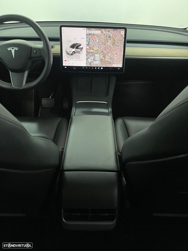 Tesla Model Y RWD - 25