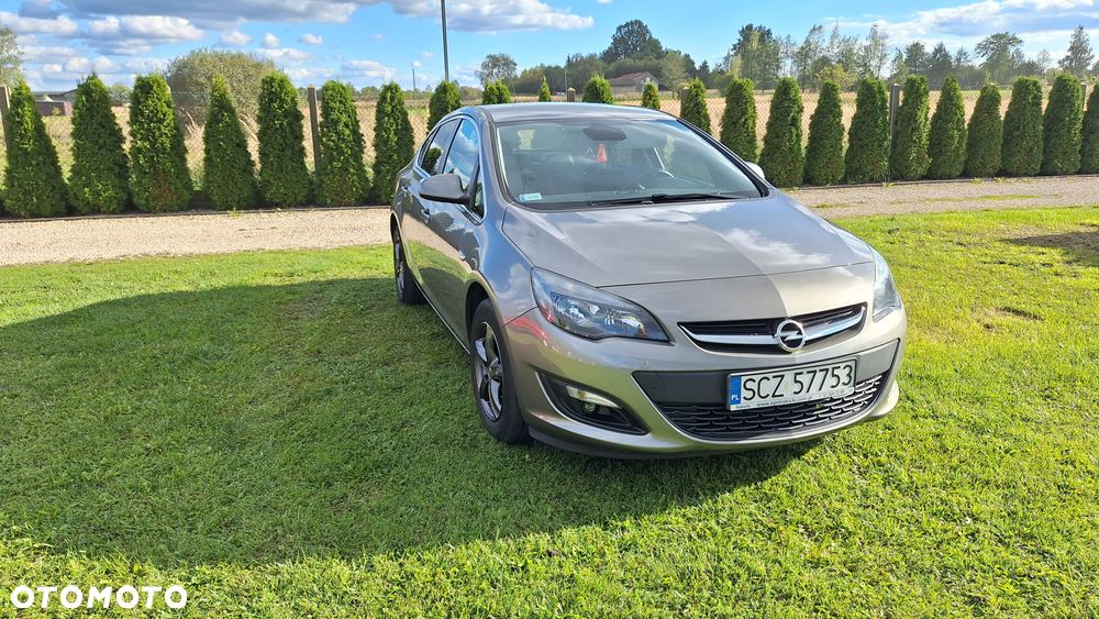 Opel Astra IV 1.4 T Energy EU6 - 2