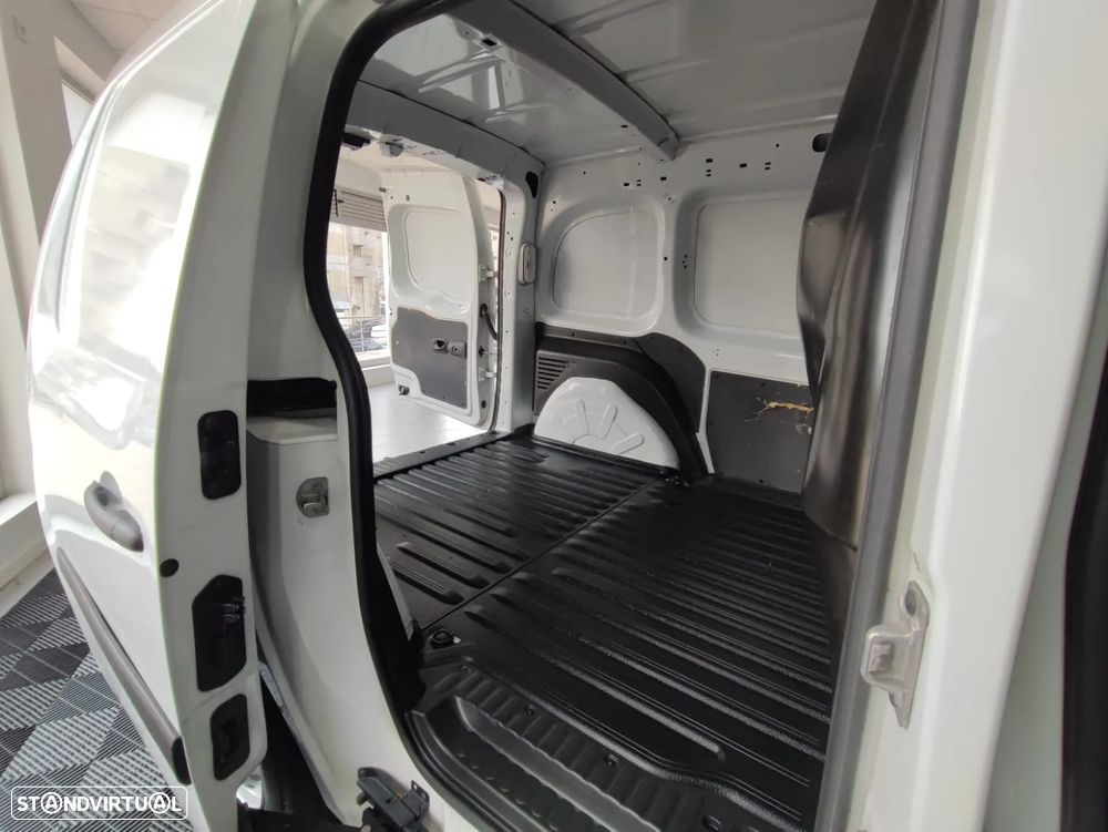 Renault KANGOO DCI EXPRESS 3LUG - 31