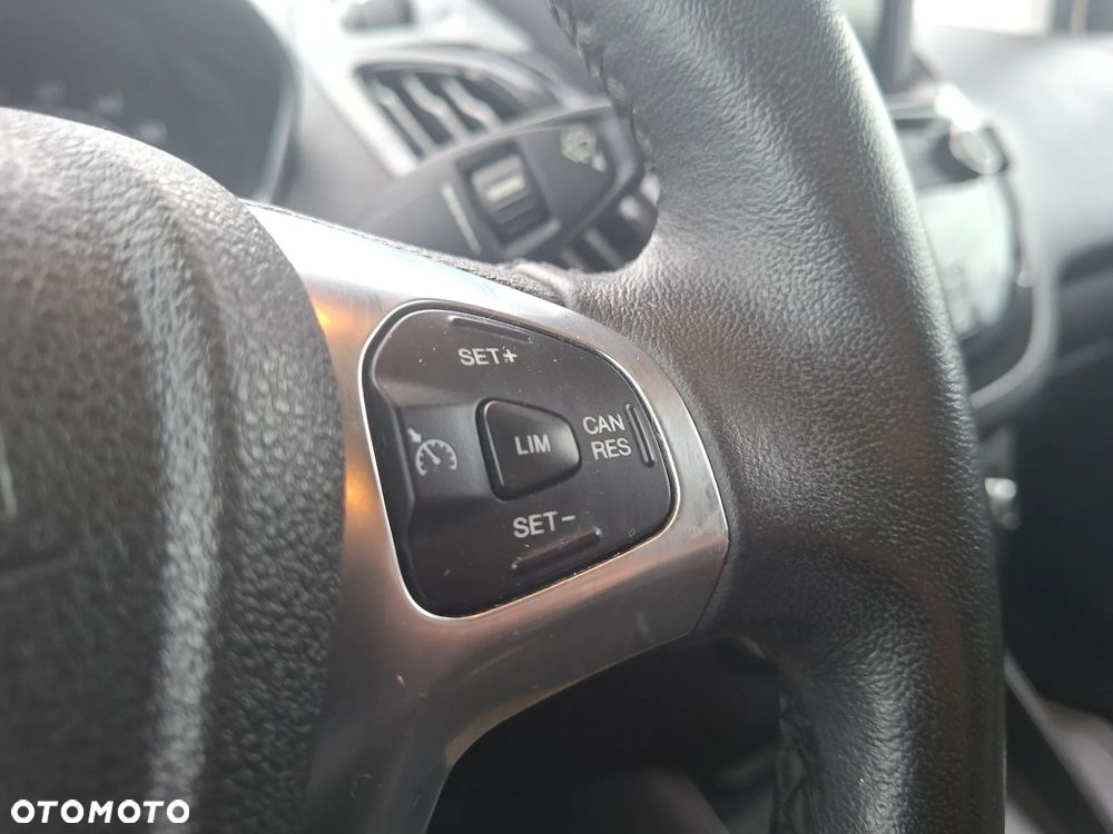 Ford Tourneo Courier 1.0 EcoBoost Titanium - 16