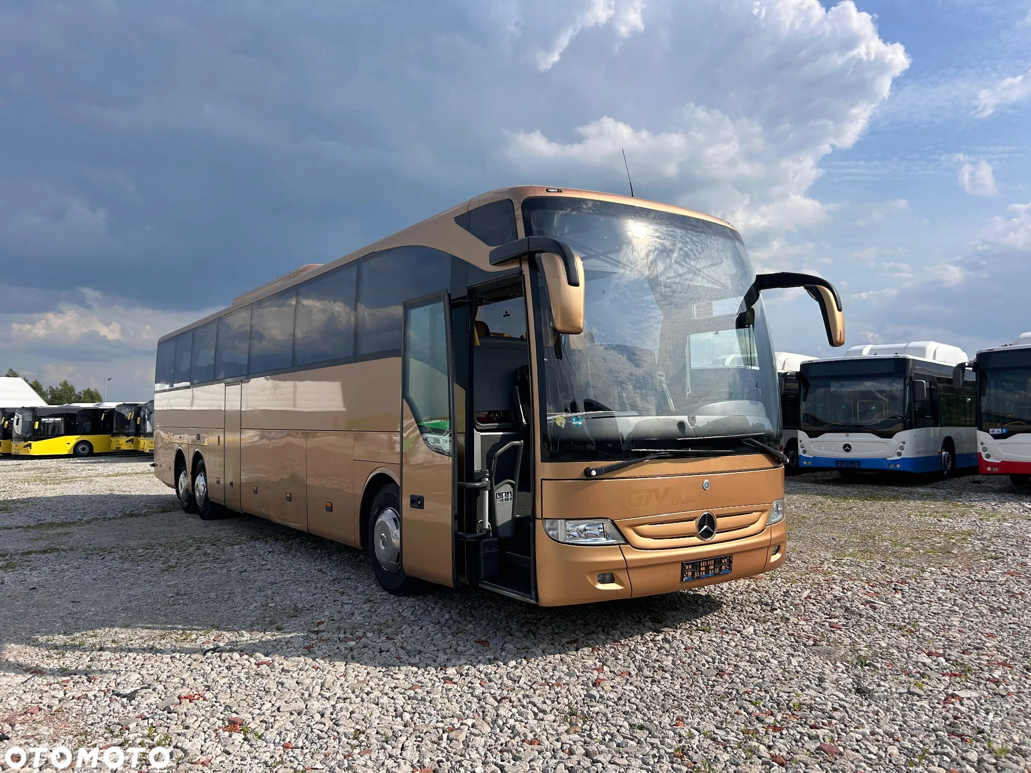 Mercedes-Benz Toruismo - 9