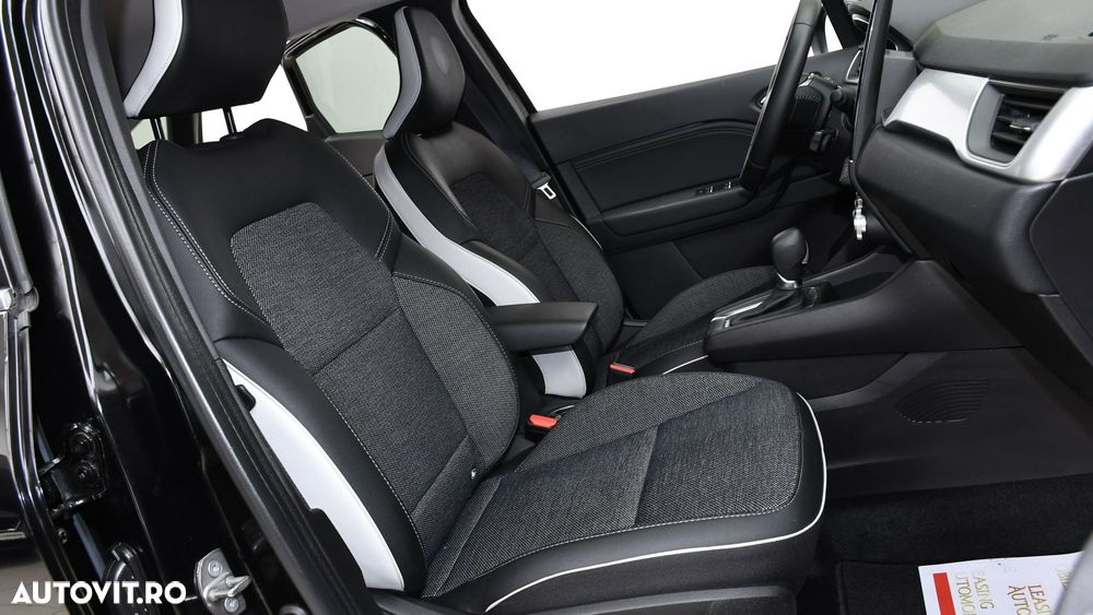 Renault Captur E-TECH 160 TECHNO - 11