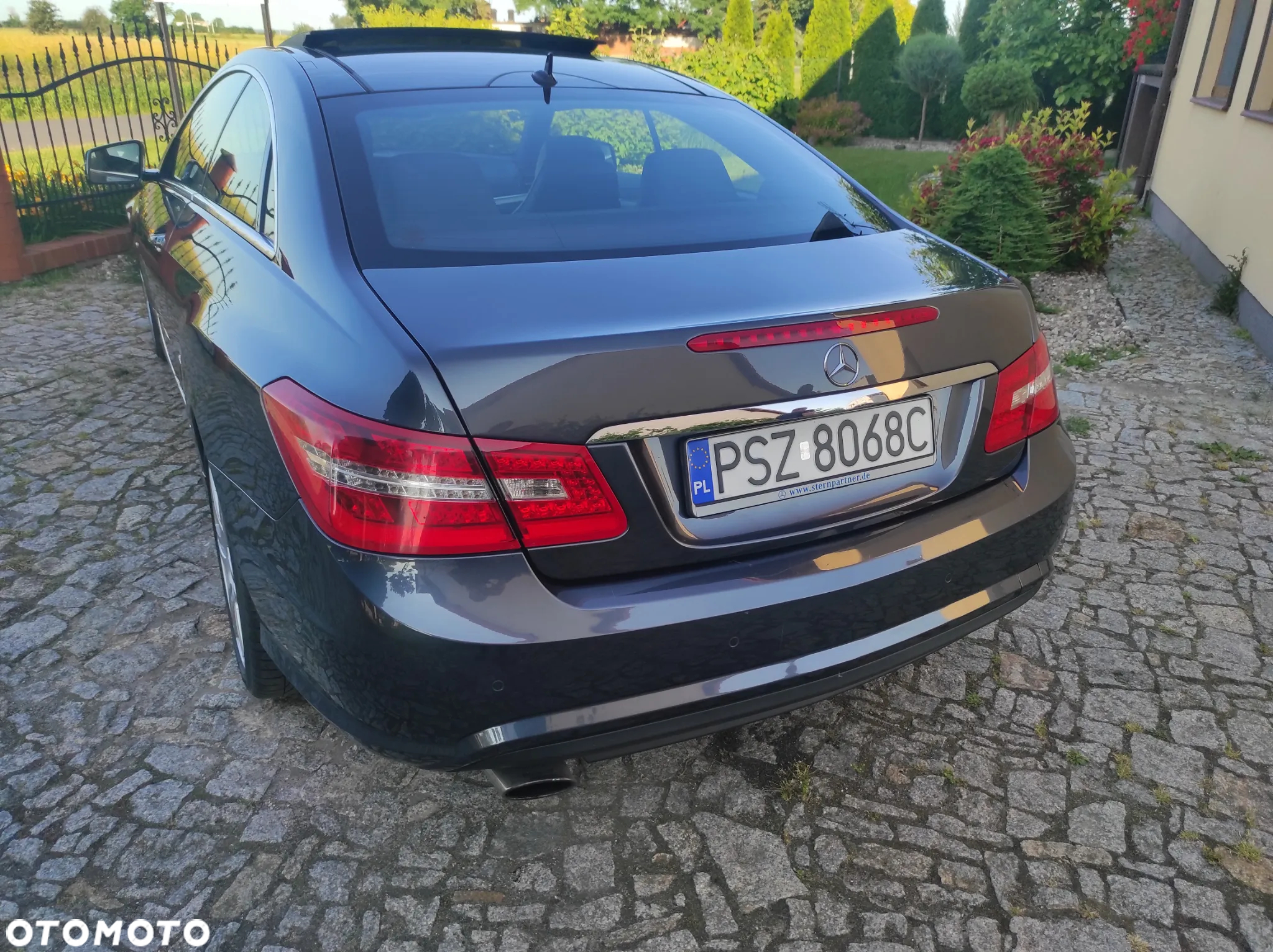 Mercedes-Benz Klasa E 200 CGI BlueEffICIENCY - 8