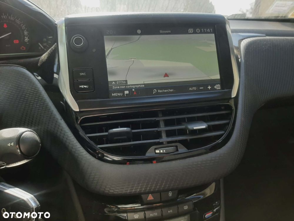 Peugeot 208 PureTech 110 Stop & Start Allure - 12