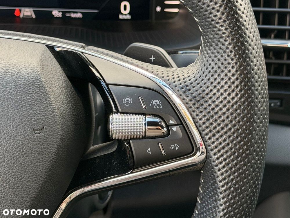 Skoda Karoq 1.5 TSI ACT Sportline DSG - 26