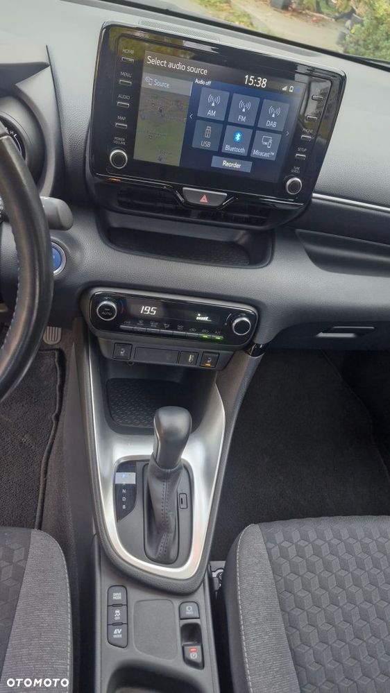 Toyota Yaris Hybrid 1.5 Active - 18
