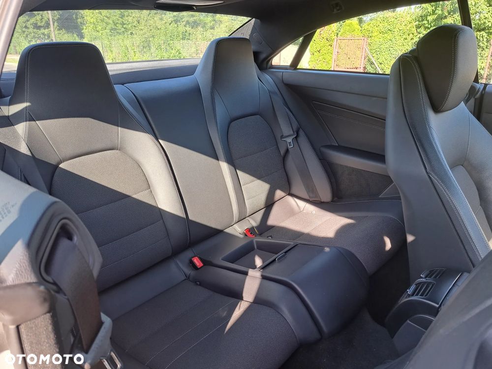 Mercedes-Benz Klasa E 200 7G-TRONIC - 7