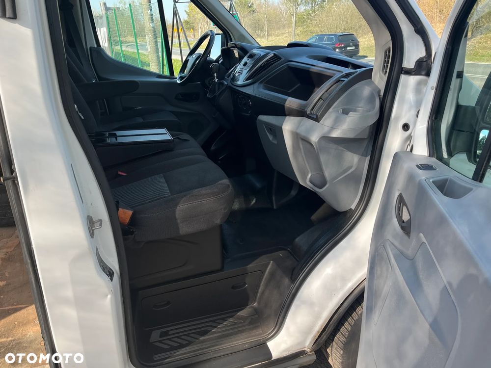 Ford Transit - 15