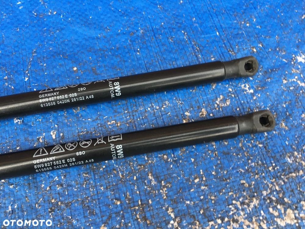 Audi A4 B9 Lift Siłownik Siłowniki Maski Prawy Lewy 8W9827552E - 3