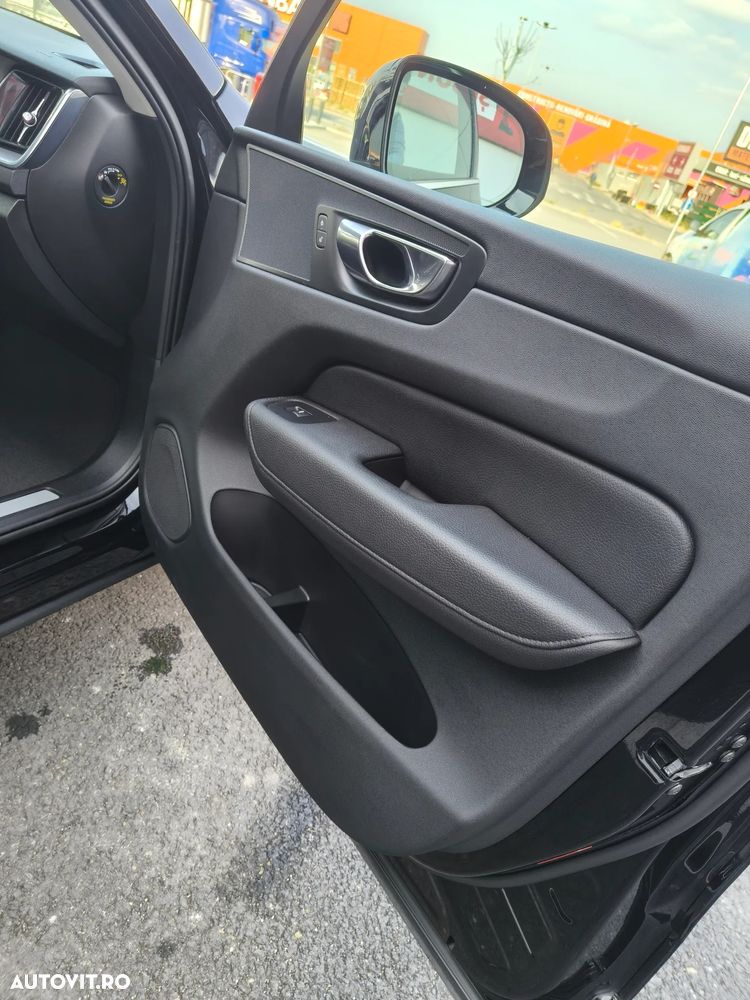 Volvo XC 60 T6 AWD Recharge Geartronic Inscription - 30