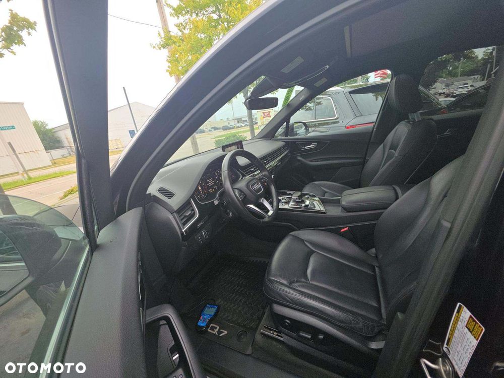 Audi Q7 3.0 TFSI Quattro Tiptronic - 7