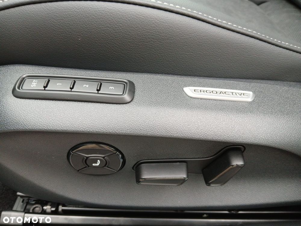 Volkswagen Passat - 9
