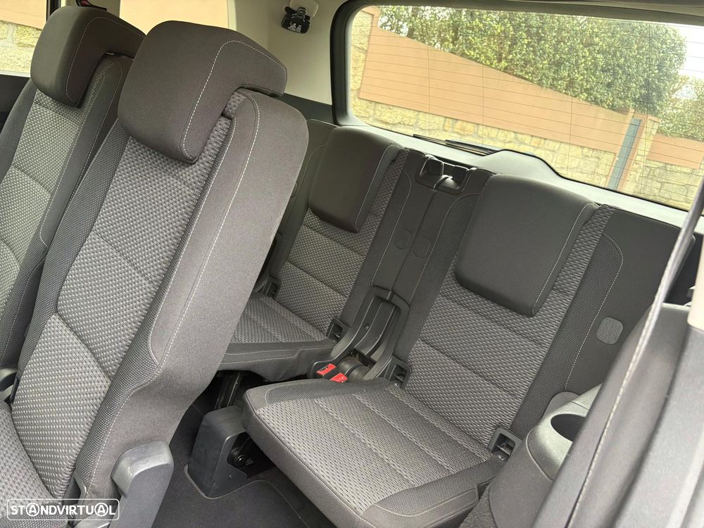 VW Touran 1.6 TDI Highline DSG - 7