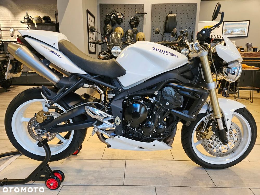 Triumph Street Triple - 3