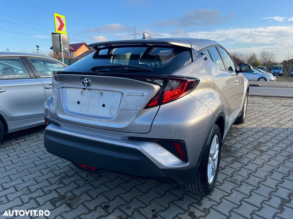 Toyota C-HR Hybrid Style Selection - 4