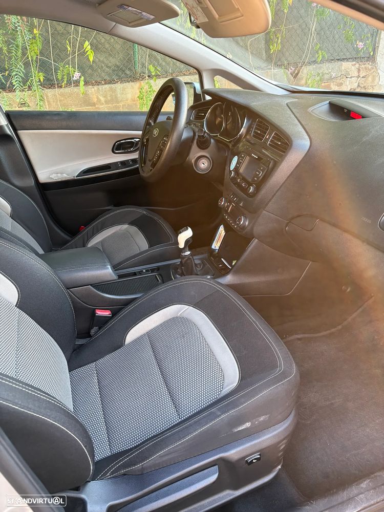 Kia Ceed SW 1.6 CRDi - 11