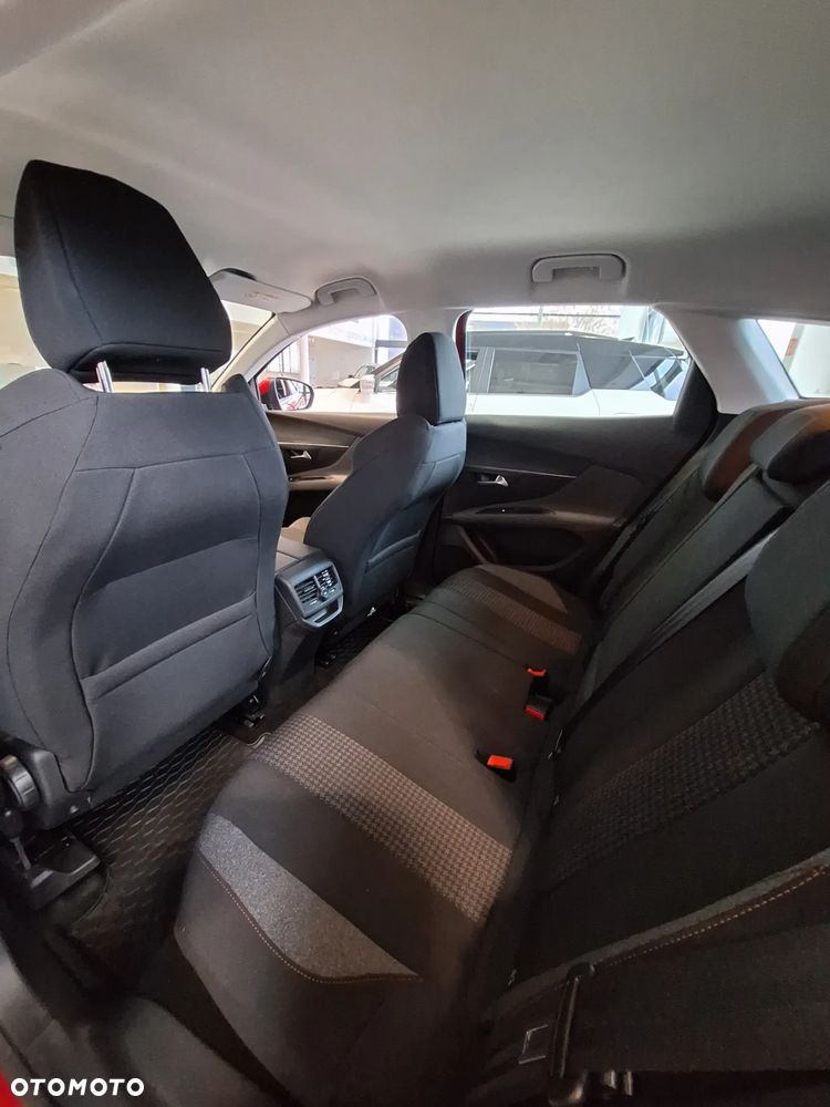 Peugeot 3008 1.2 PureTech GPF Active S&S EAT8 - 8