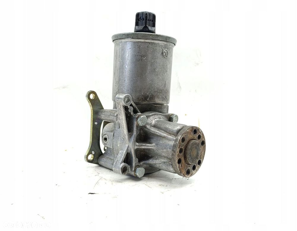 POMPA WSPOMAGANIA MERCEDES W124 D 2.0 7682900110 1244600980 - 1