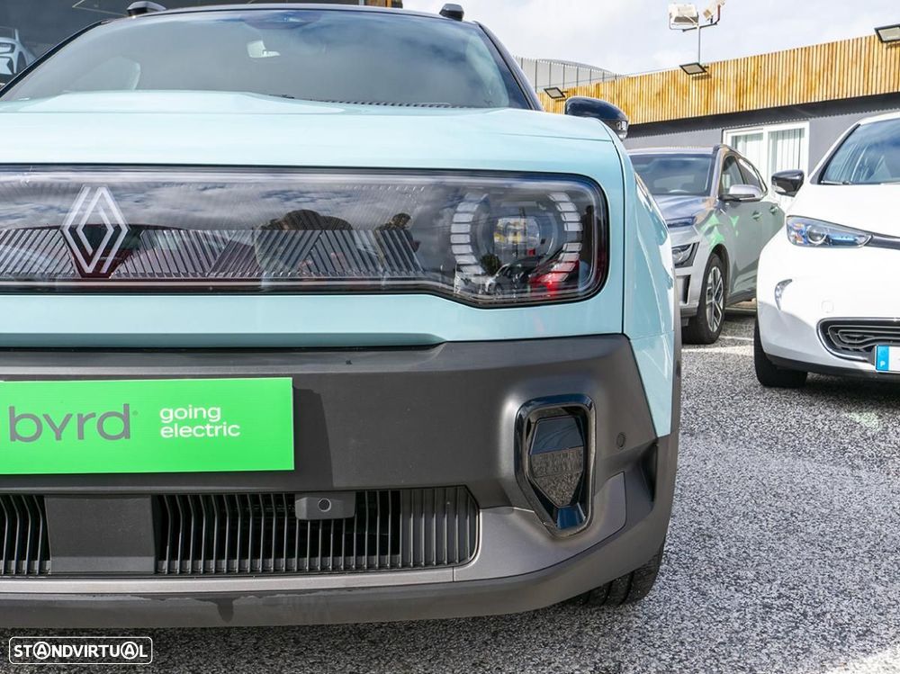 Renault 4 E-Tech 52 kWh Iconic Autonomia Conforto - 6