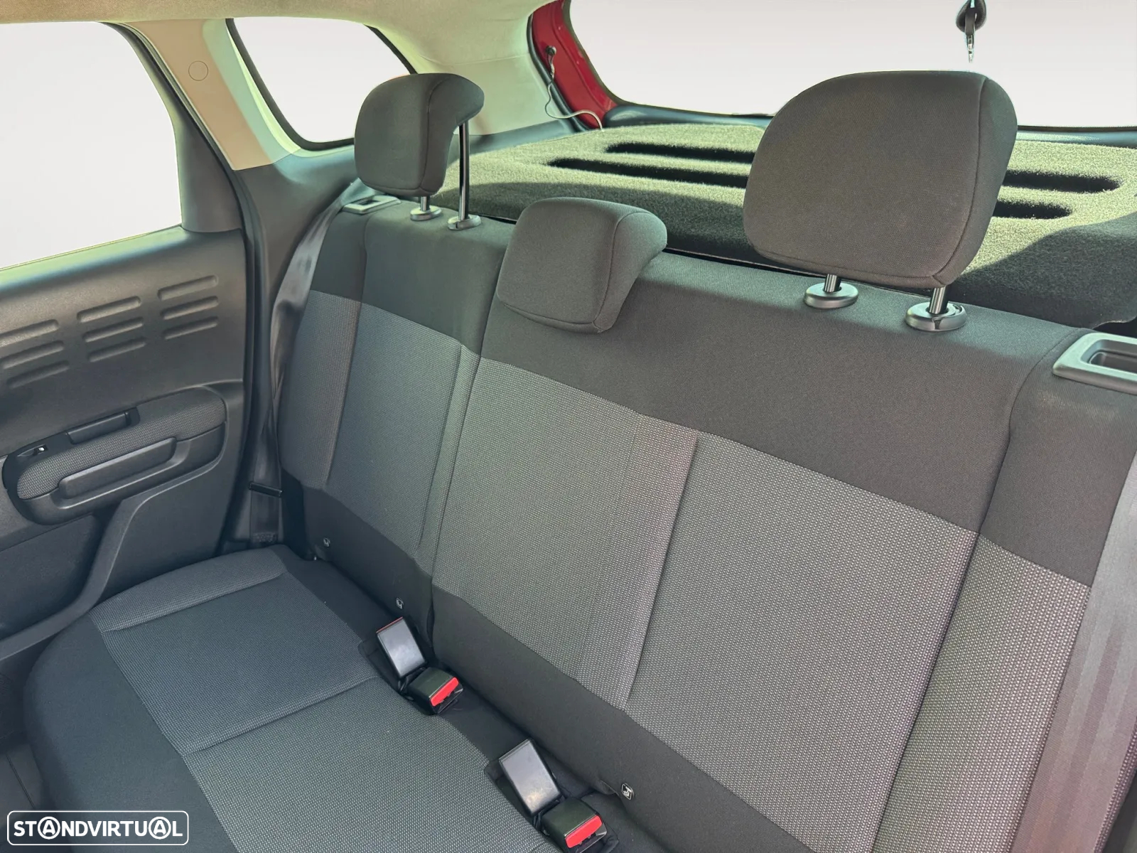 Citroën C3 Aircross 1.2 PureTech Shine - 15