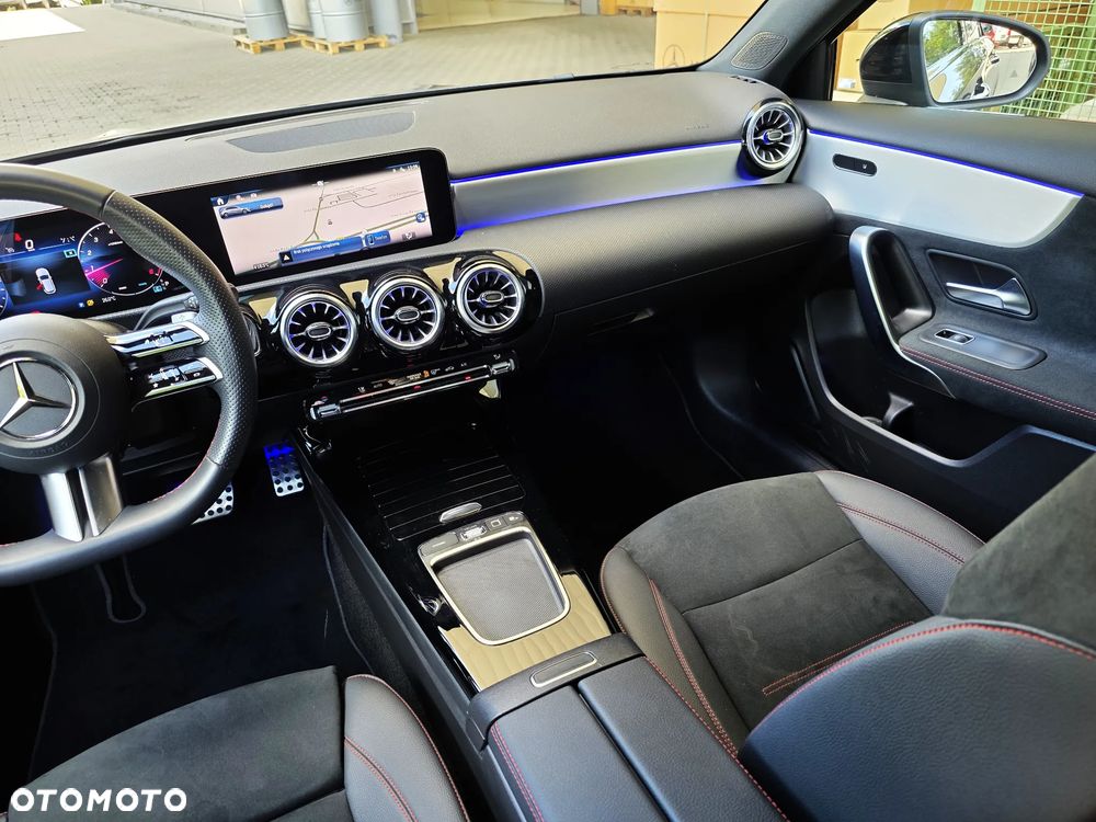 Mercedes-Benz Klasa A 200 AMG Line 7G-DCT - 13