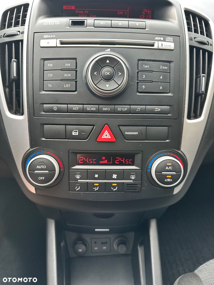 Kia Ceed 1.4 Comfort + - 12